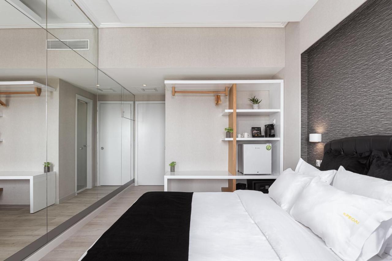 Kreoli Suites Glyfada Athen Exterior foto